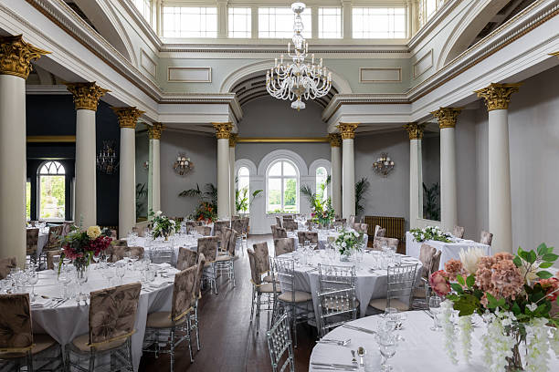 Choosing wedding colors based on venue